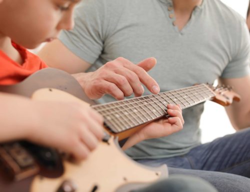 The 5 Most Important Points to Consider When Buying Your First Guitar