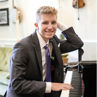 Daniel Daniel Voeller: Piano